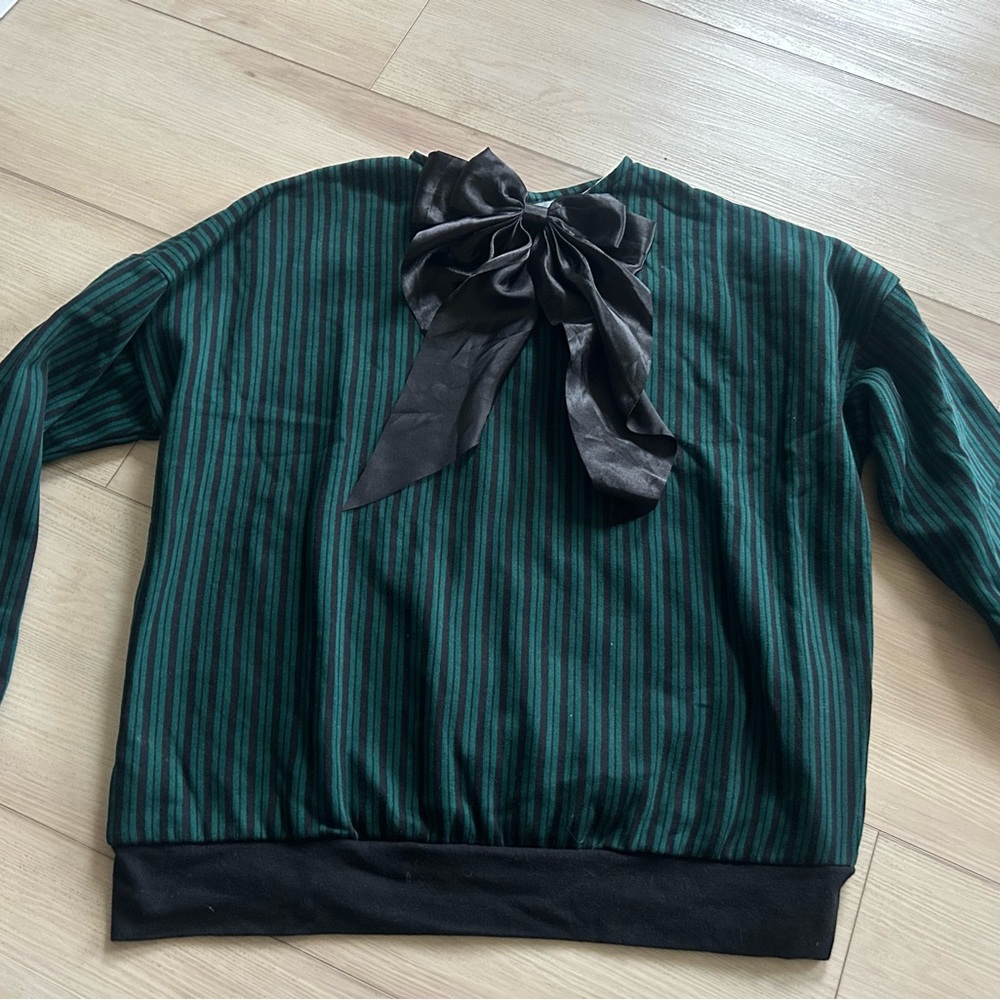 Disney Green and Black Striped top size L
